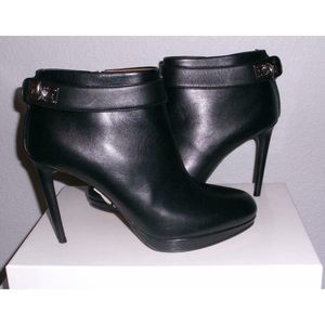 Givenchy Shark Lock Black Leather Ankle Boots 40